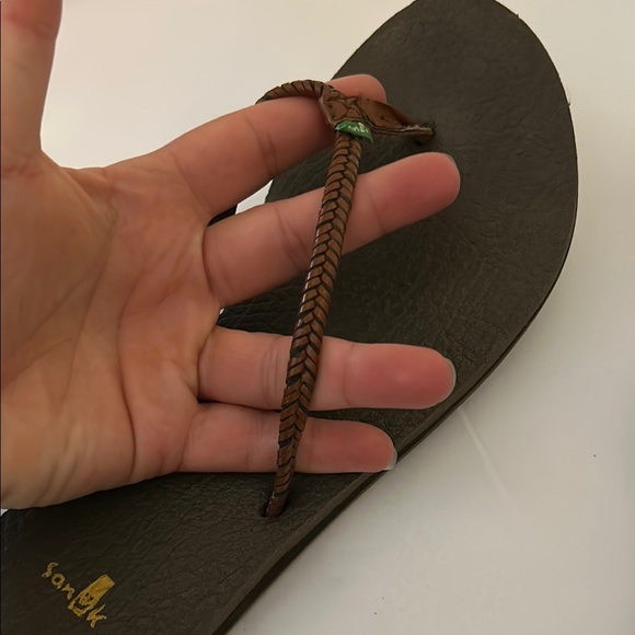 Sanuk Brown Leather Thong Flip Flop Sandals with Braided Straps Size 7.5 - Picture 5 of 8